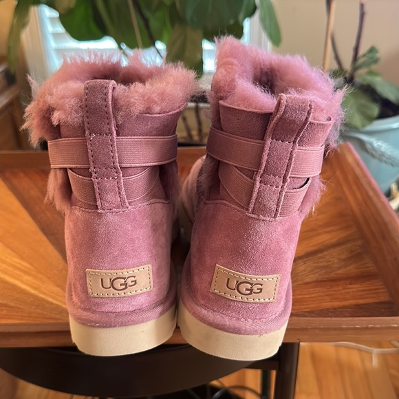 UGG BAILEY FLEX SUEDE MINI SHEARLING LINED BOOTS - Picture 5 of 9